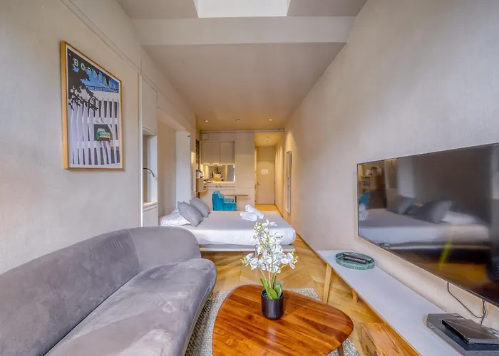 La By Cocoonr Bordeaux