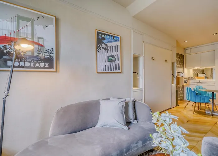 La By Cocoonr Bordéus